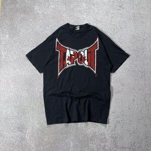 Vintage Y2K Tapout Canadian flag logo graphic tee